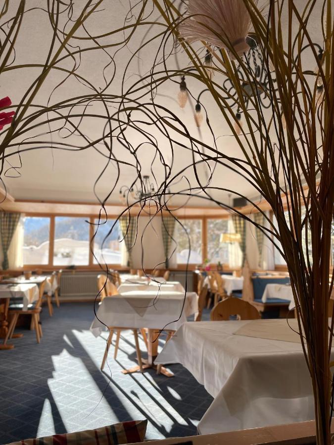 Hotel Bernina Понтрезіна Екстер'єр фото
