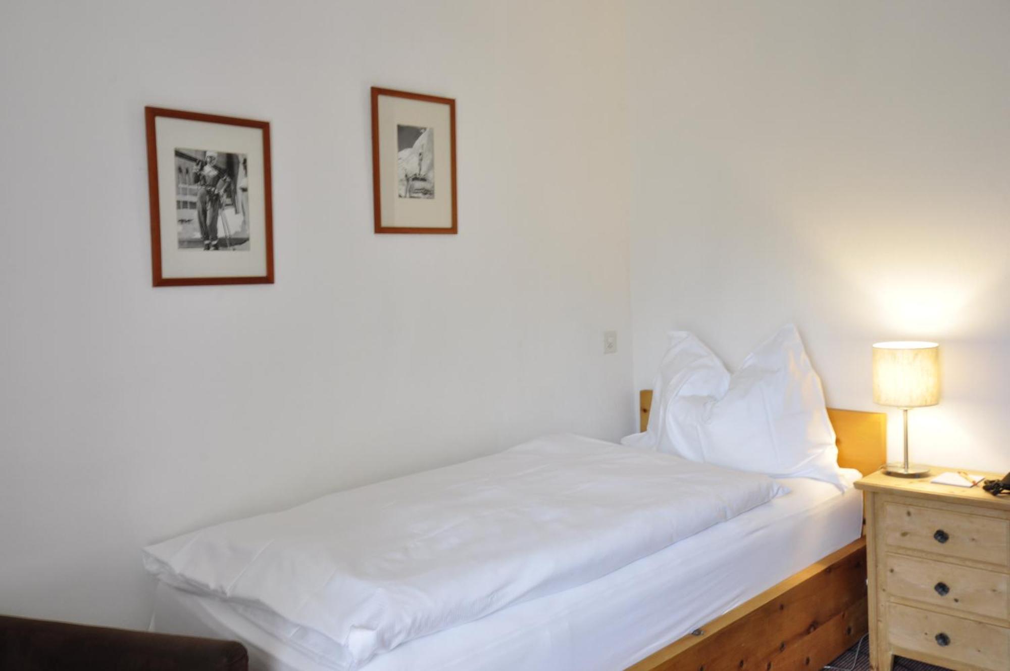 Hotel Bernina Понтрезіна Екстер'єр фото