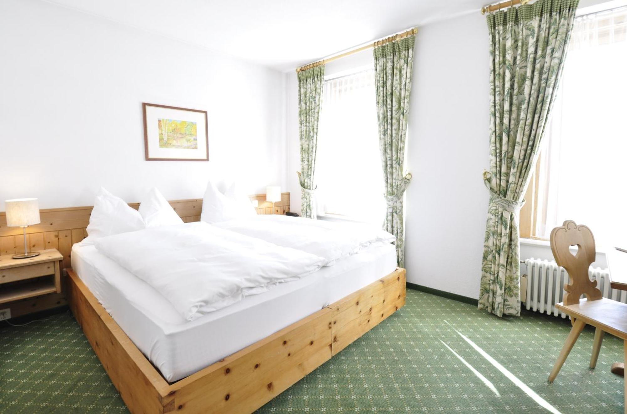 Hotel Bernina Понтрезіна Екстер'єр фото