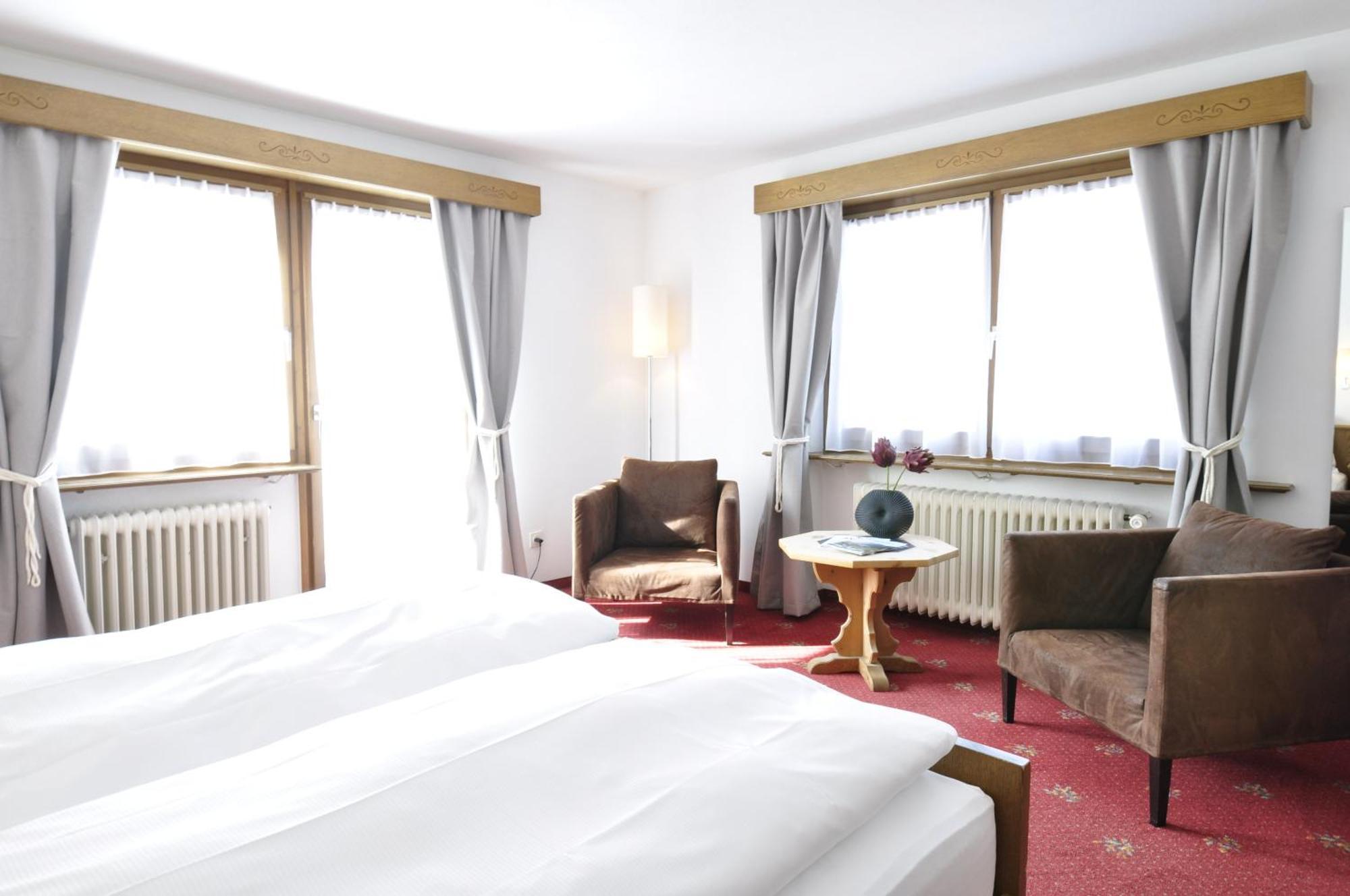 Hotel Bernina Понтрезіна Екстер'єр фото