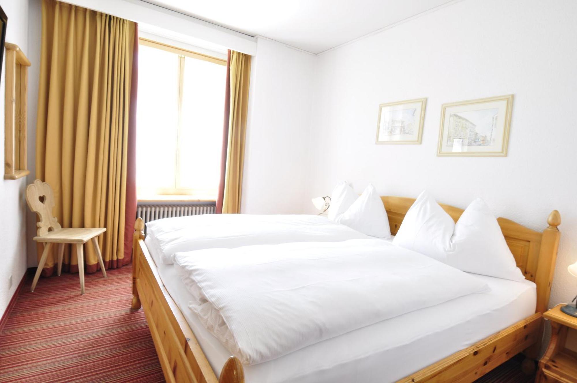 Hotel Bernina Понтрезіна Екстер'єр фото
