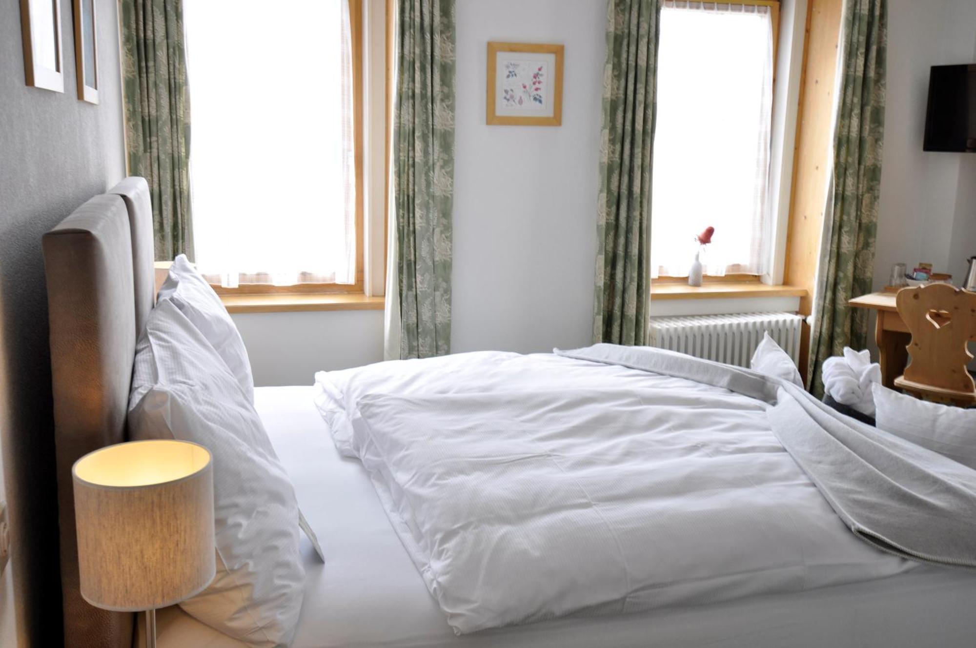 Hotel Bernina Понтрезіна Екстер'єр фото