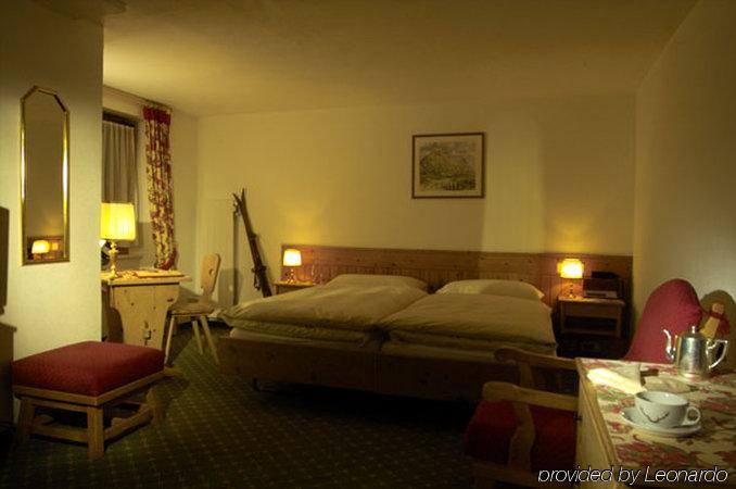 Hotel Bernina Понтрезіна Номер фото