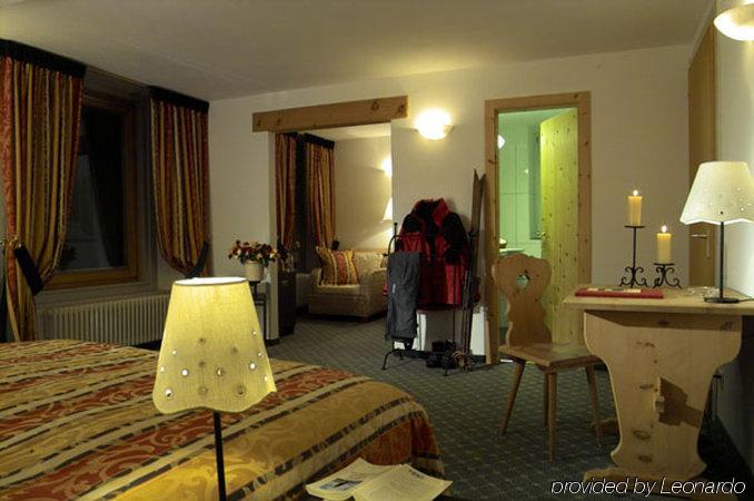 Hotel Bernina Понтрезіна Екстер'єр фото