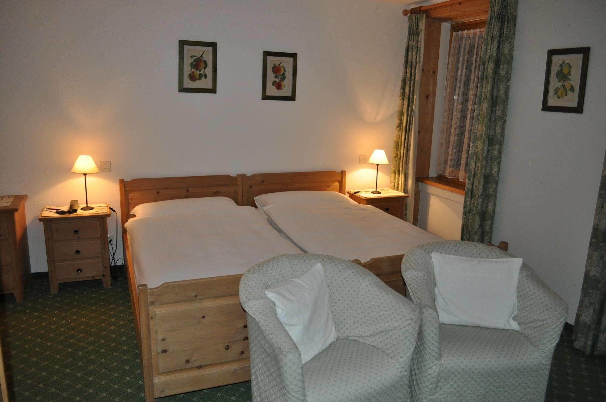 Hotel Bernina Понтрезіна Екстер'єр фото